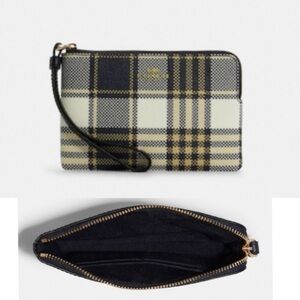 NWT Coach corner zip wristlet with garden plaid print
